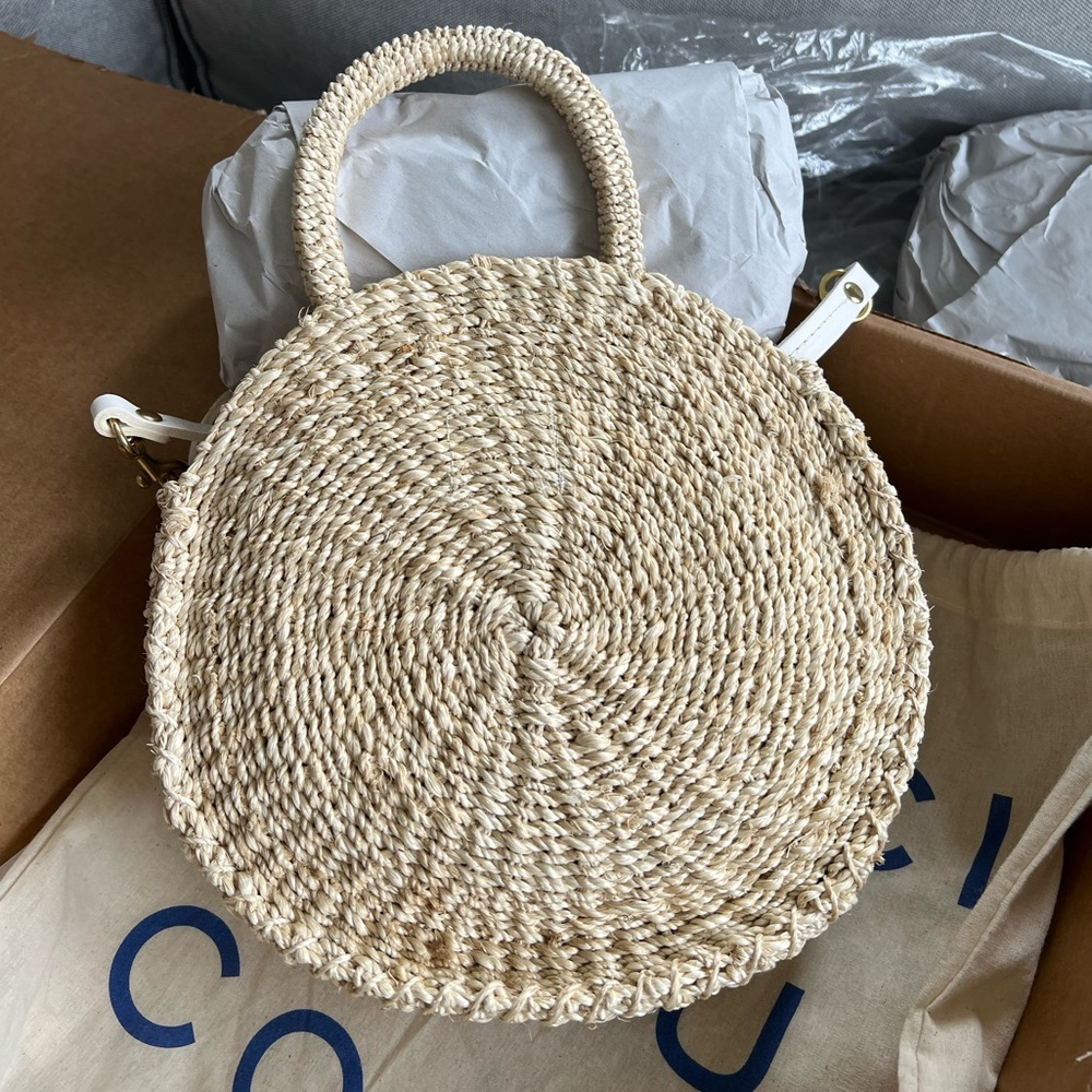 Selling new with tags Clare V Moyen Purse!